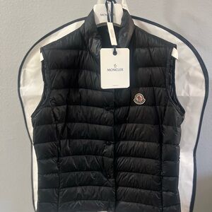 AUTHENTIC Moncler Liane Black Puffer Vest (Women) Large